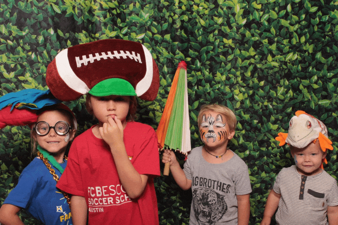 Kids open air photo booth, Gif